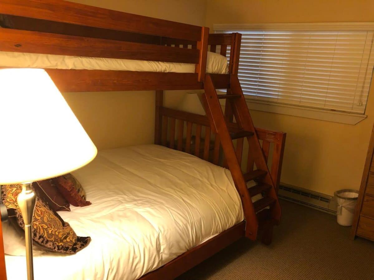 Downtown Chalet Close To Main St With Pool And Hot Tub Breckenridge Exteriör bild