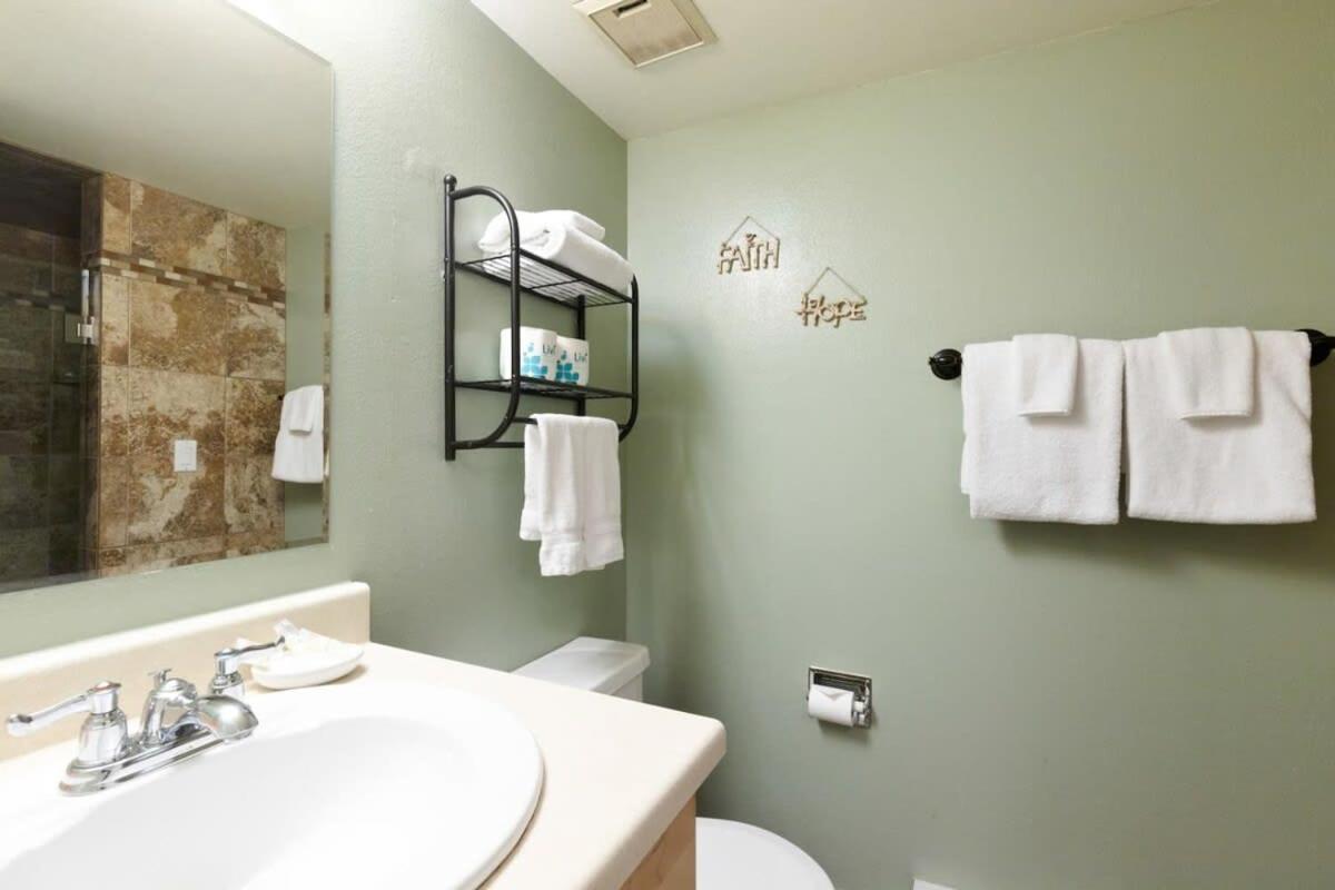 Downtown Chalet Close To Main St With Pool And Hot Tub Breckenridge Exteriör bild