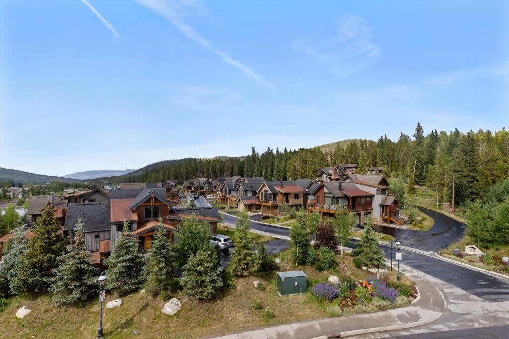 Downtown Chalet Close To Main St With Pool And Hot Tub Breckenridge Exteriör bild