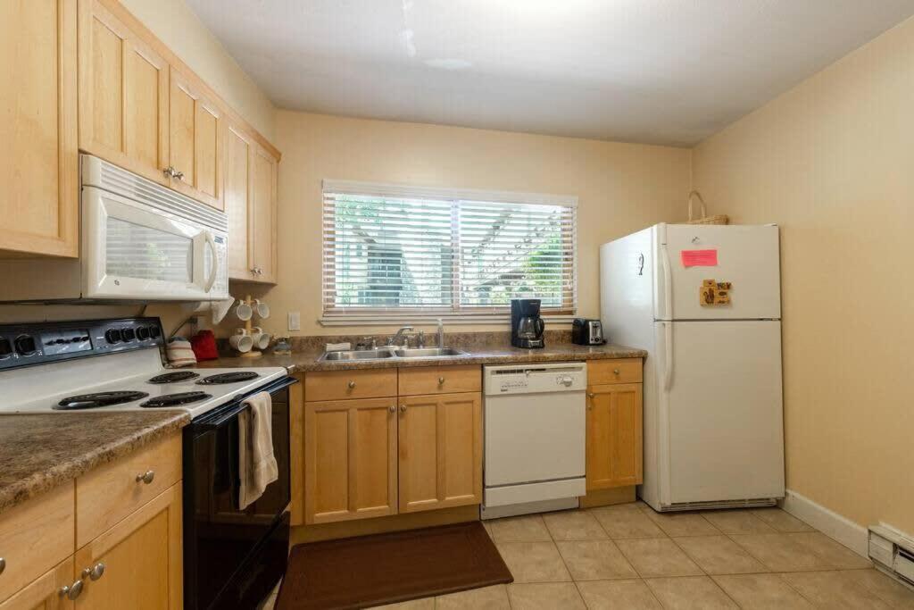 Downtown Chalet Close To Main St With Pool And Hot Tub Breckenridge Exteriör bild