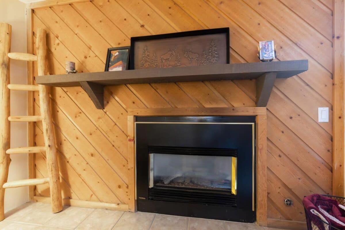 Downtown Chalet Close To Main St With Pool And Hot Tub Breckenridge Exteriör bild