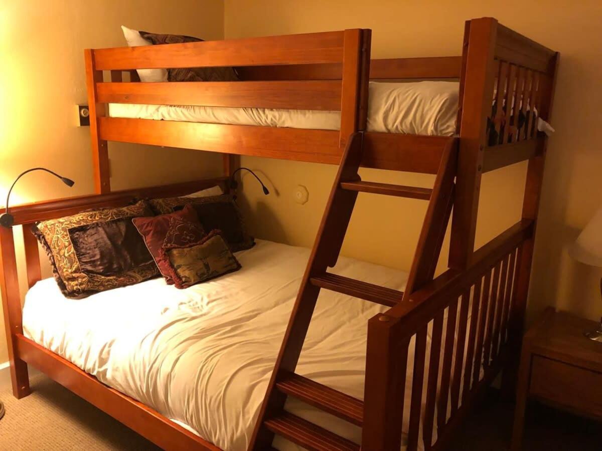 Downtown Chalet Close To Main St With Pool And Hot Tub Breckenridge Exteriör bild
