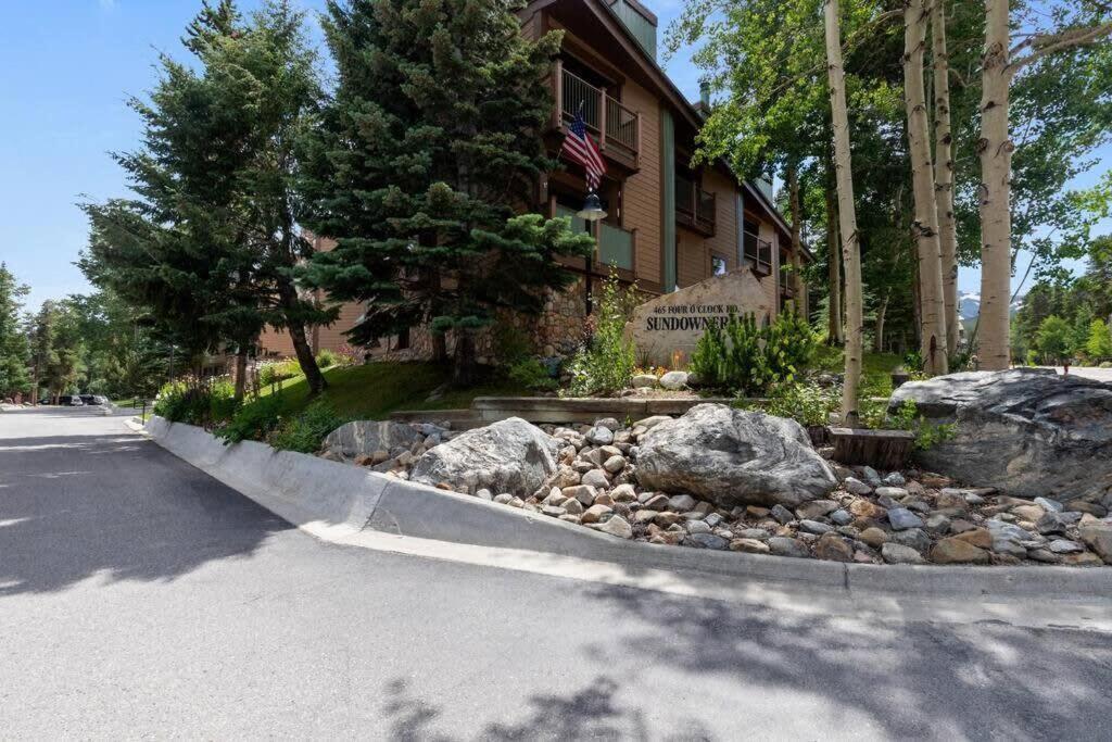 Downtown Chalet Close To Main St With Pool And Hot Tub Breckenridge Exteriör bild